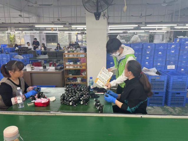 三鄉(xiāng)鎮(zhèn)開展“加強(qiáng)禁毒宣傳， 共創(chuàng)無毒企業(yè)”活動(dòng)照片1.jpg